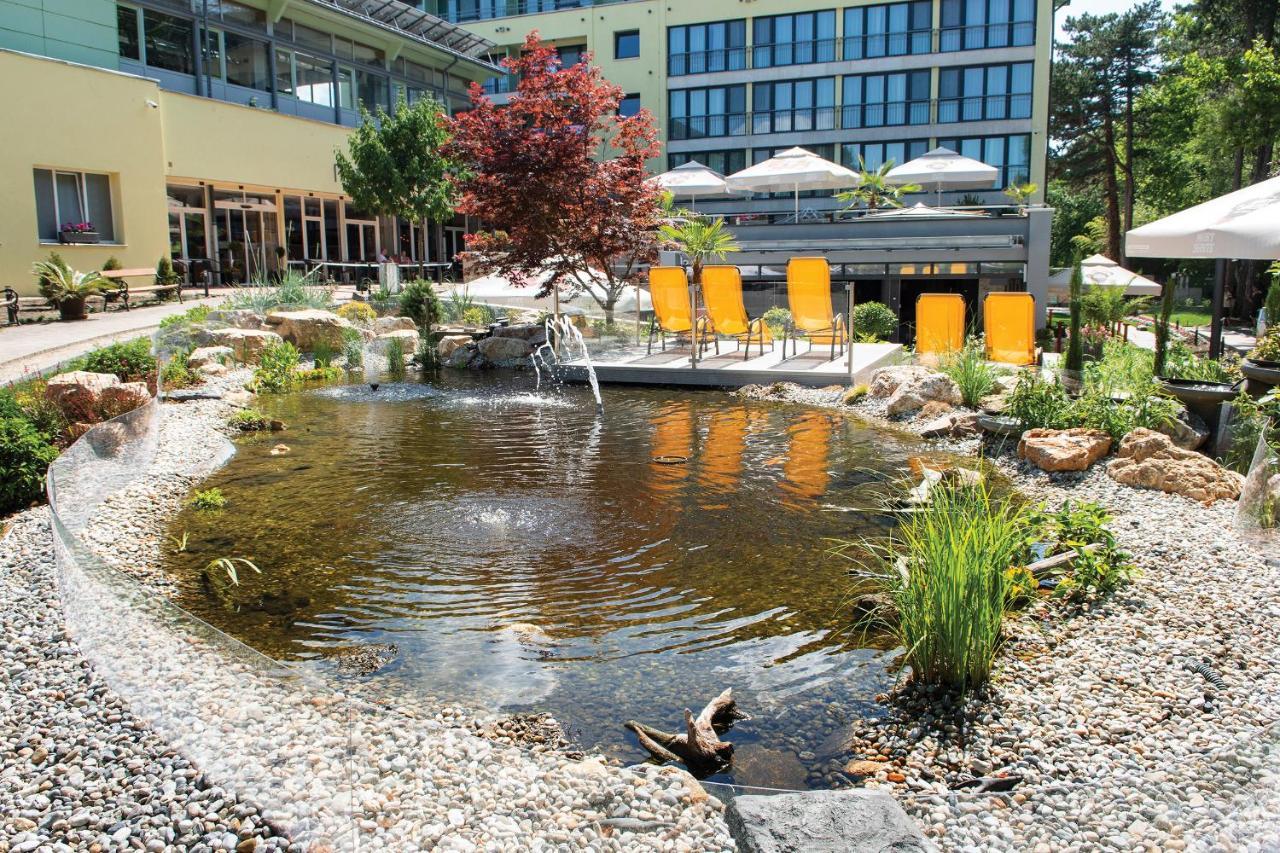 Sungarden Wellness & Family Hotel Siófok Exterior foto